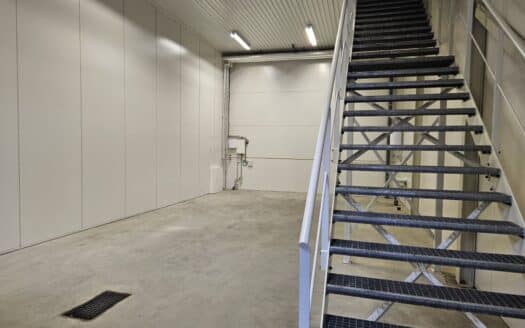 Bilverkstad lokal spånga