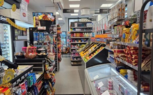 Nyöppnad och välsorterad livsmedelsbutik i Uppsala