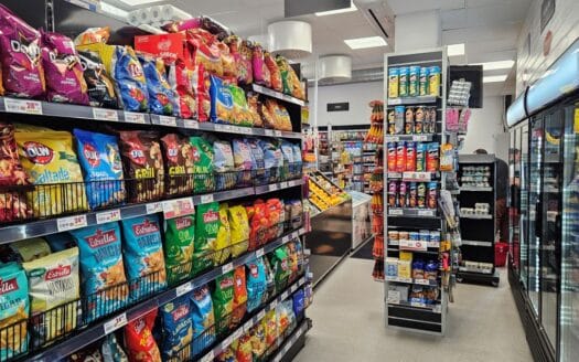 Nyöppnad och välsorterad livsmedelsbutik i Uppsala