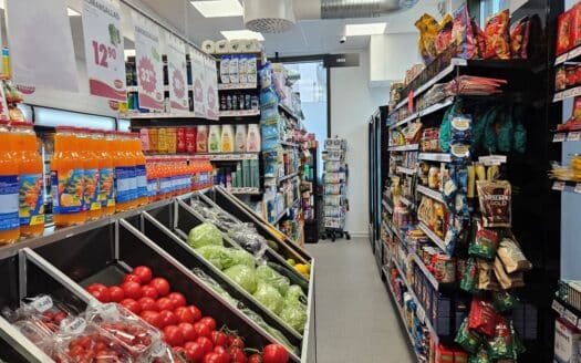 Nyöppnad och välsorterad livsmedelsbutik i Uppsala