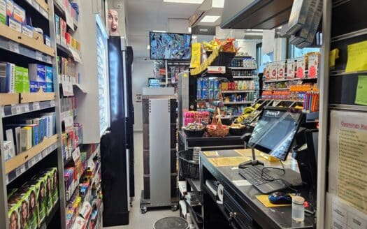 Nyöppnad och välsorterad livsmedelsbutik i Uppsala