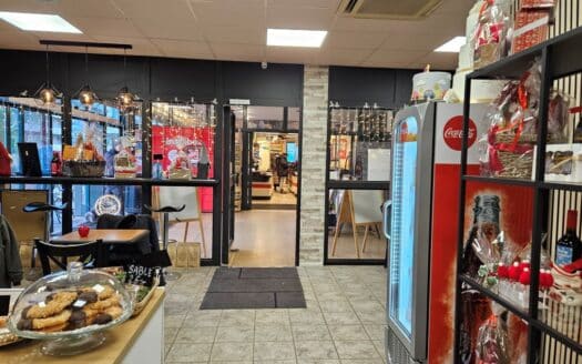 Mysigt  café med låg hyra i Rotebro