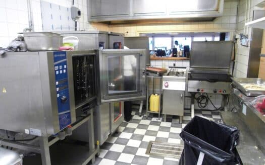 Populär Lunchrestaurang stort kök Strängnäs