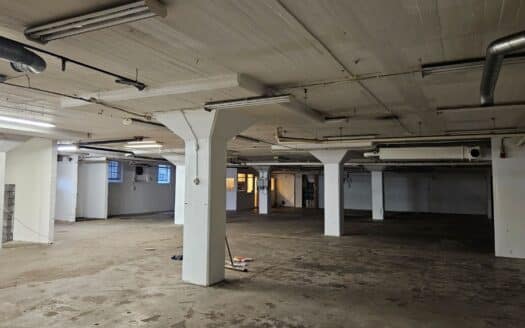 Lokal uthyres – Bilhall / Biltvätt / Bilverkstad i Weda Industriområde, Södertälje