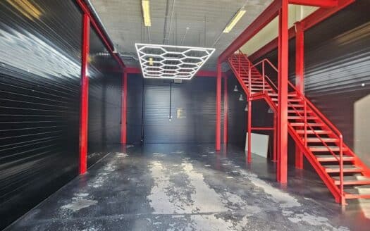 Industrilokal om ca 190 kvm i Knivsta