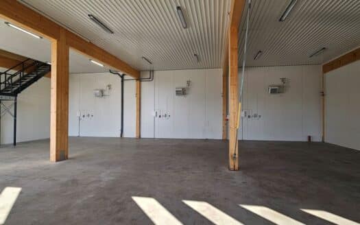 Industrilokal om ca 540 kvm i Arlandastad