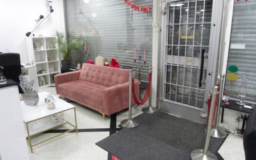 Stor Butikslokal Jakobsbergs Centrum