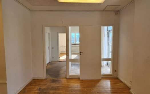 Restauranglokal i Weda handelsområde