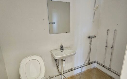 Kontors- eller butikslokal i Weda handelsområde