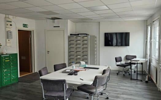 Lokal centralt läge i Rågsved C