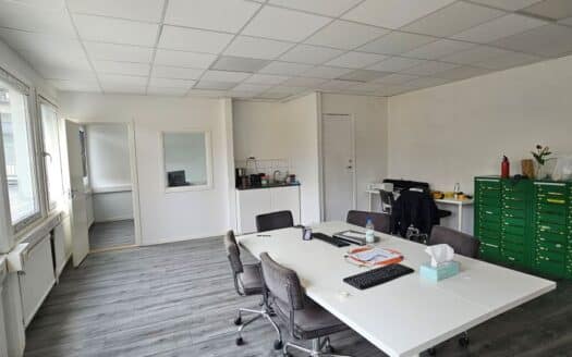 Lokal centralt läge i Rågsved C