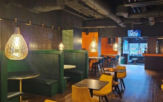 Modern grillrestaurang med toppläge i attraktiv norrförort