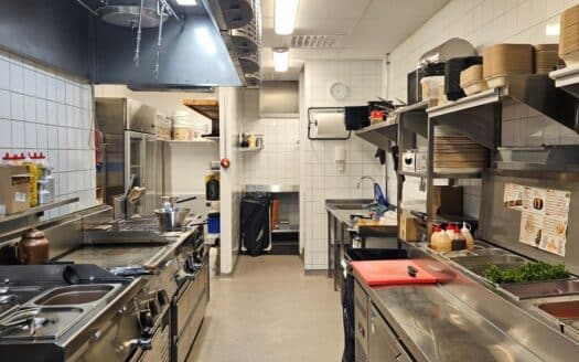 Modern grillrestaurang med toppläge i attraktiv norrförort