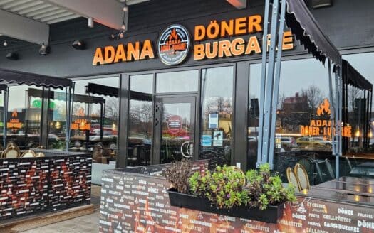 Modern grillrestaurang med toppläge i attraktiv norrförort