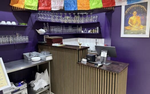 Nyrenoverad asiatisk restaurang i Årsta