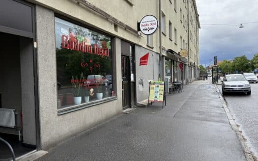 Nyrenoverad asiatisk restaurang i Årsta